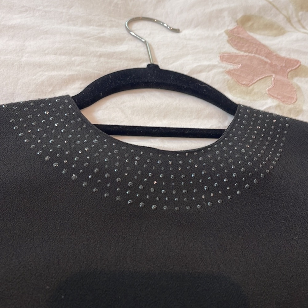 H&M women size 2 elegant black studded beads neckline hem short sleeve long top